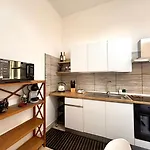 Grace's Garden - Cagliari, Casa Moderna Con Giardino E Bbq, Tra Centro Citta E Mare *