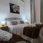 Grace's Garden - Cagliari, Casa Moderna Con Giardino E Bbq, Tra Centro Citta E Mare