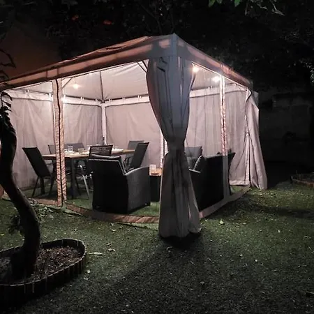 شقة Grace's Garden - Cagliari, Casa Moderna Con Giardino E Bbq, Tra Centro Citta E Mare *